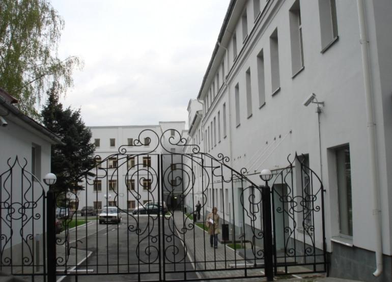 Loft325: Вид здания